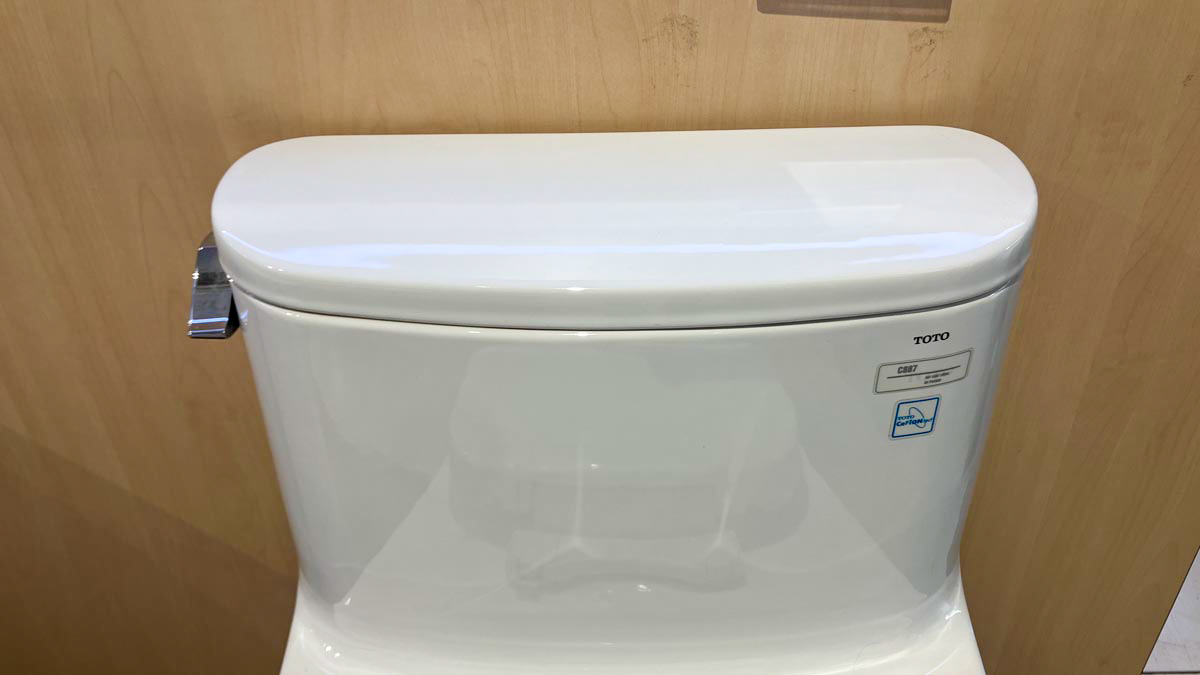 Bồn cầu 1 khối TOTO MS887RT3 nắp đóng êm TC385VS