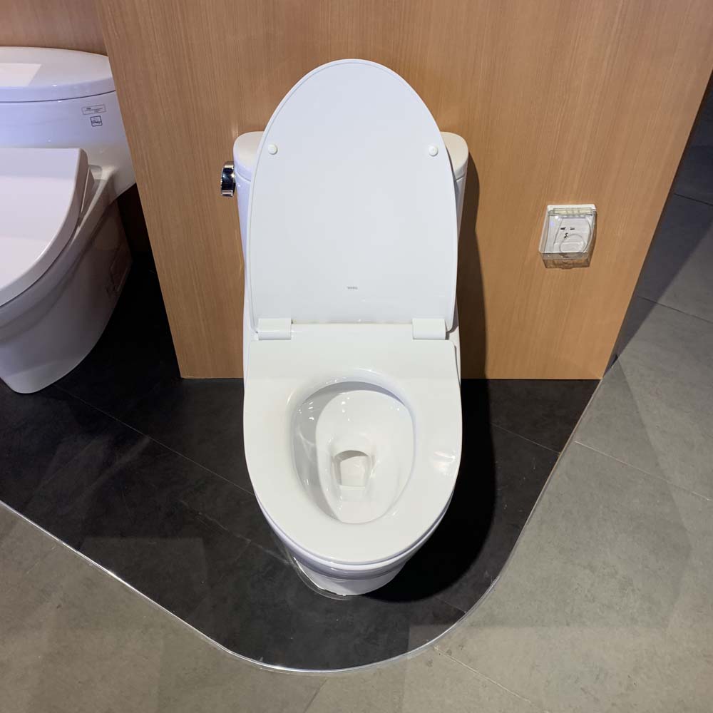 Bồn cầu 1 khối TOTO MS887RT8 nắp đóng êm TC600VS