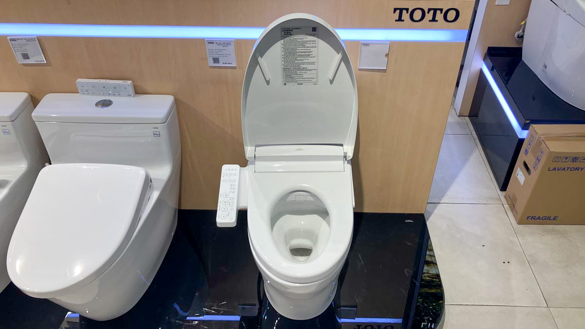 Bồn cầu TOTO MS889CDRW24 1 khối nắp điện tử Washlet S2 TCF33461GAA giấu dây