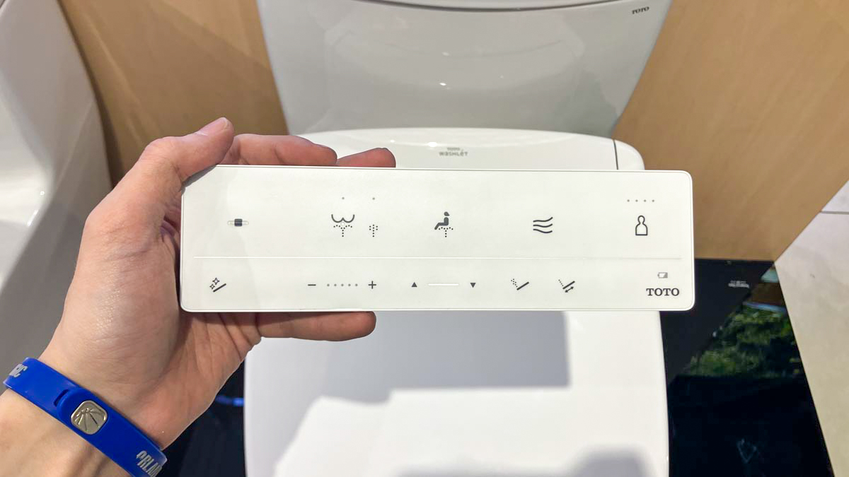 Bồn cầu TOTO MS889CDRW25 1 khối nắp điện tử Washlet S5 TCF34461GAA giấu dây