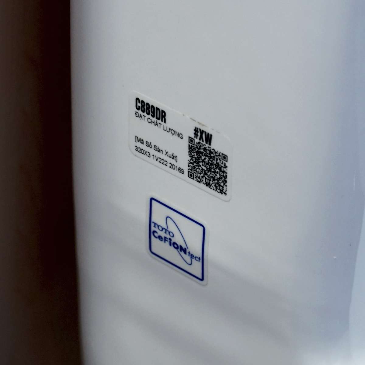 Bồn cầu 1 khối TOTO MS889DRT2 nắp đóng êm TC393VS