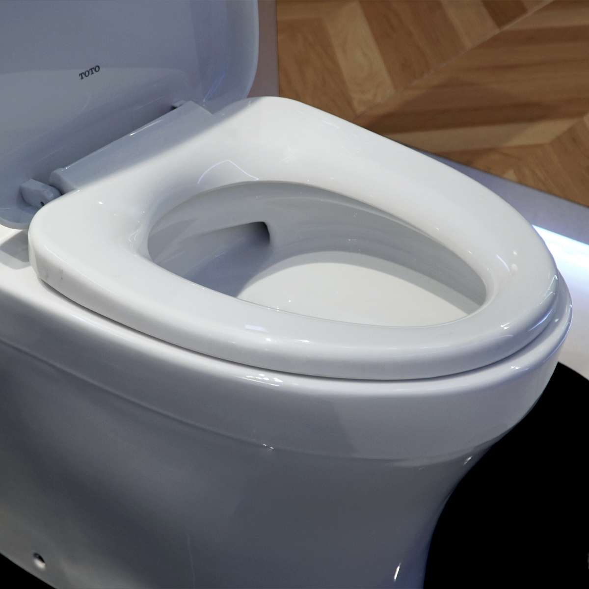 Bồn cầu 1 khối TOTO MS889DRT2 nắp đóng êm TC393VS