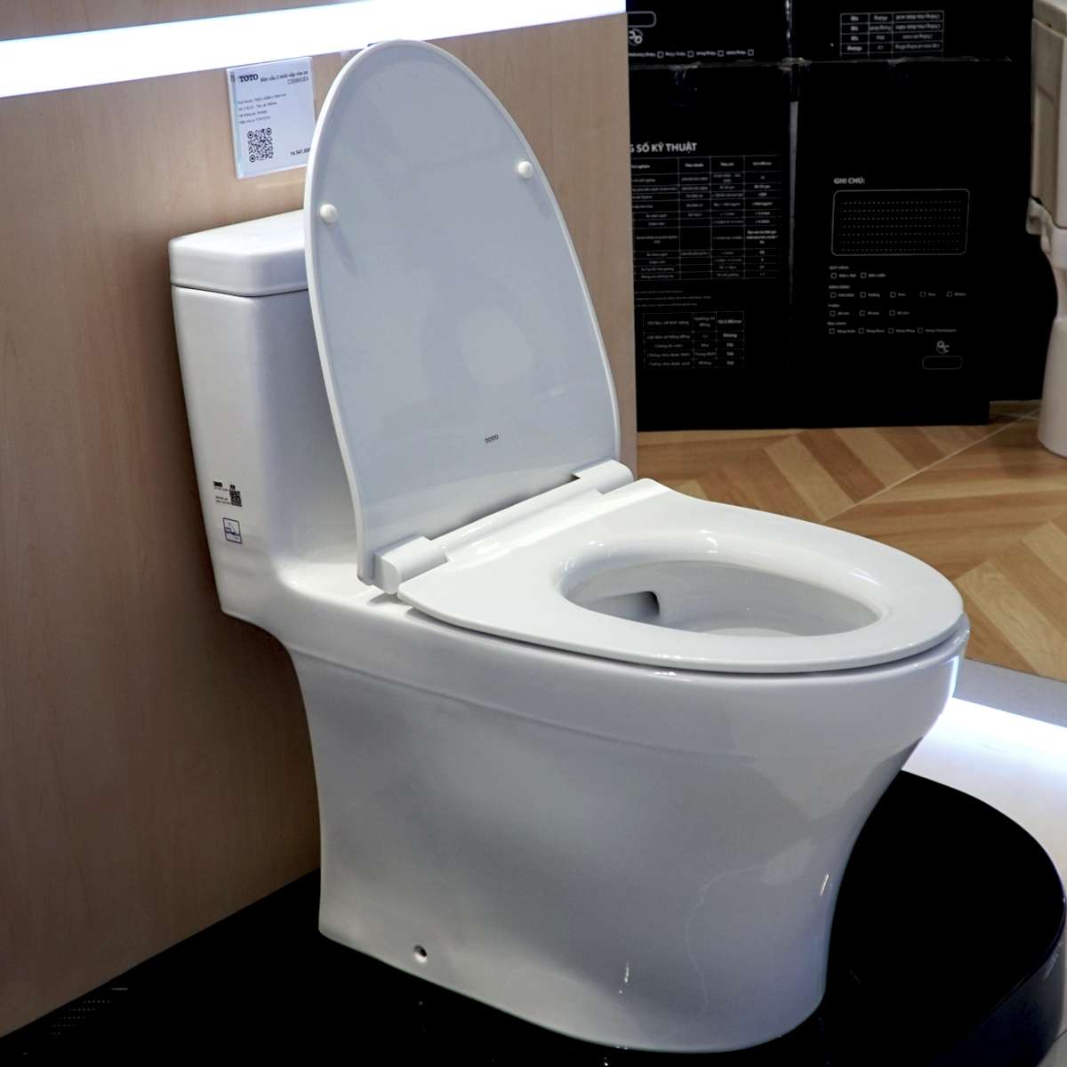 Bồn cầu 1 khối TOTO MS889DRT8 nắp đóng êm TC600VS