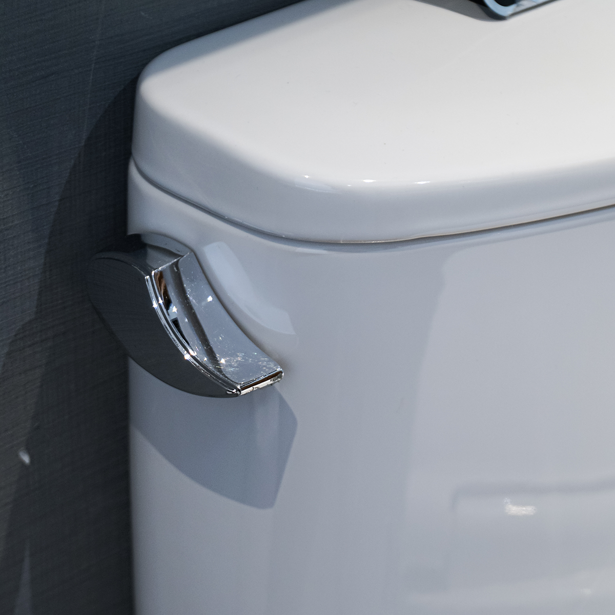 Bồn cầu TOTO CS767RE4 2 khối nắp rửa cơ TCW1211A