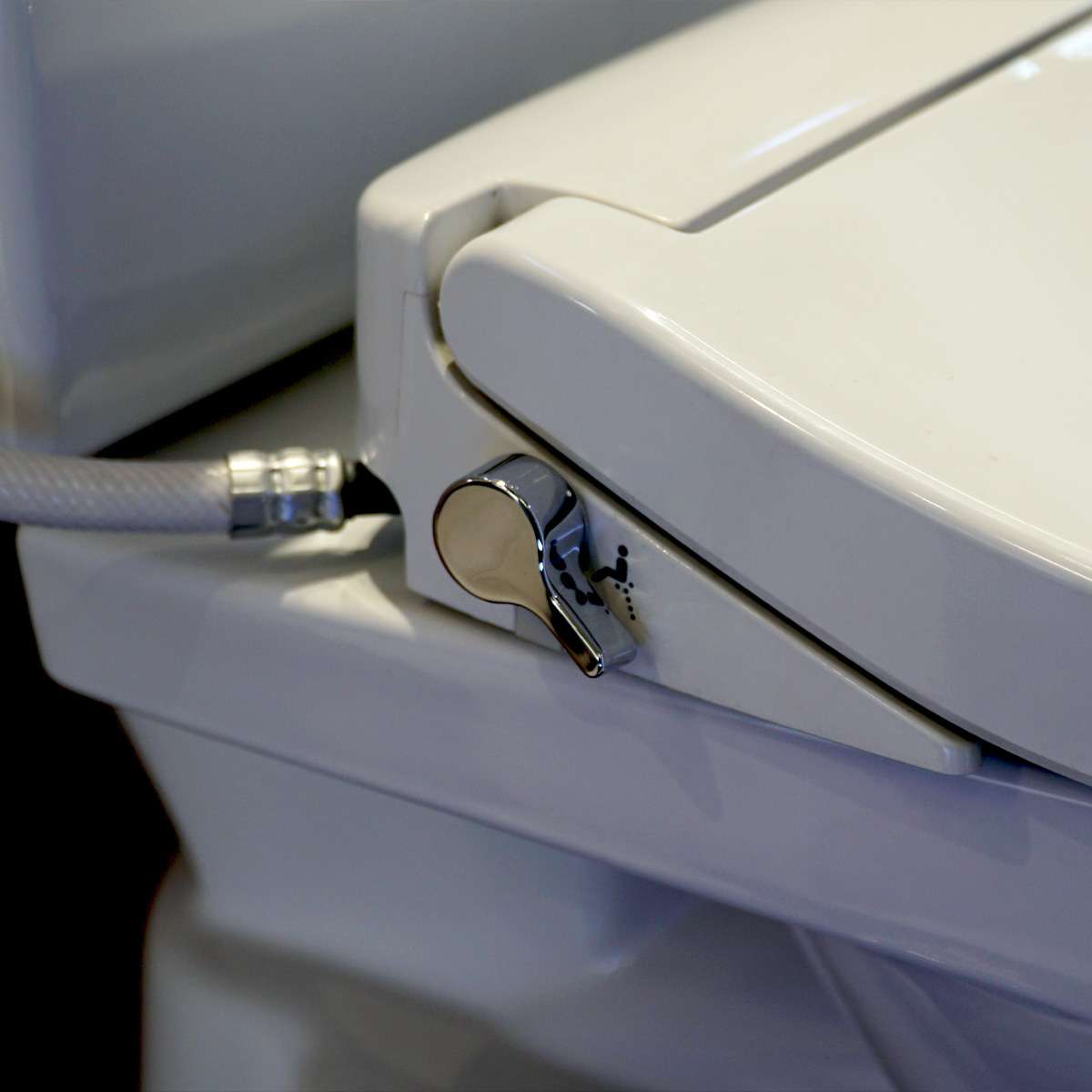 Bồn cầu TOTO CS302DE2 2 khối nắp rửa cơ TCW07S