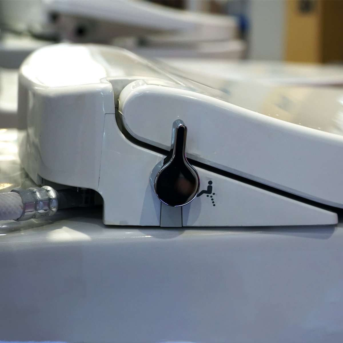 Bồn cầu TOTO CS769DRE2 2 khối nắp rửa cơ TCW07S