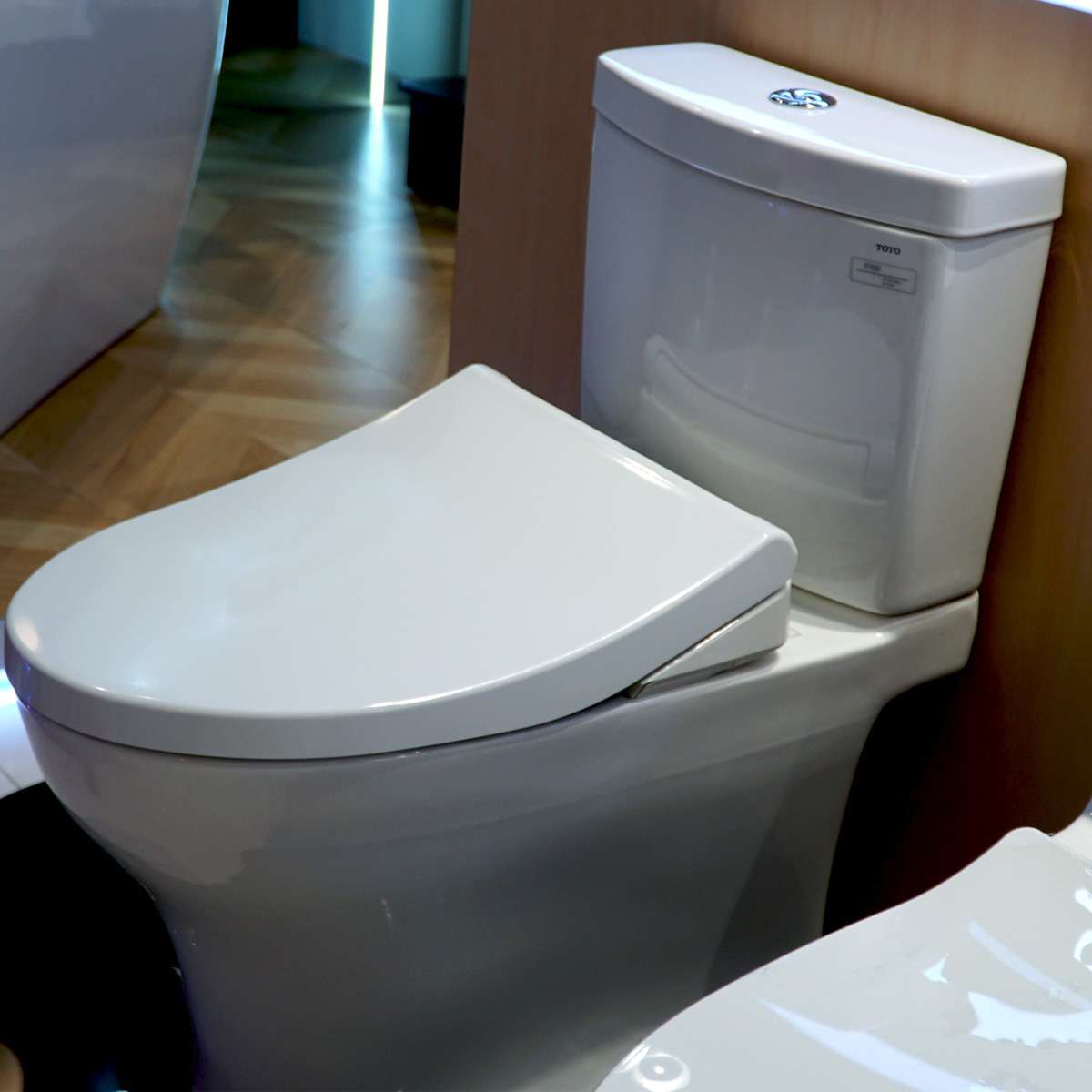 Bồn cầu TOTO CS769DRE4 2 khối nắp rửa cơ TCW1211A