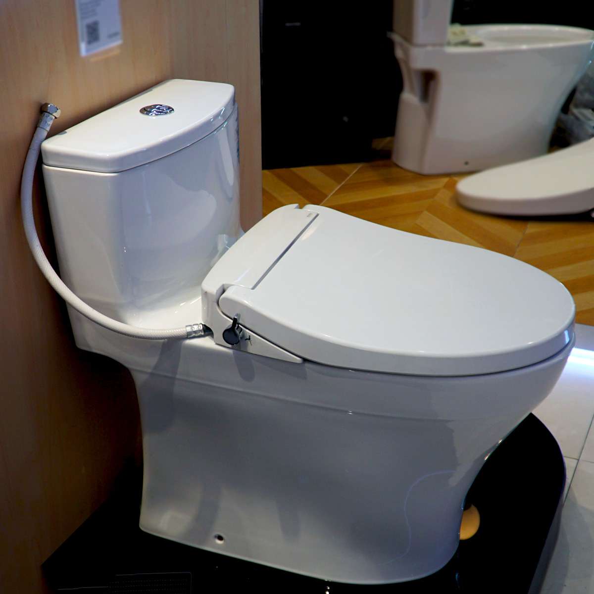 Bồn cầu TOTO MS885DE2 1 khối nắp rửa cơ TCW07S