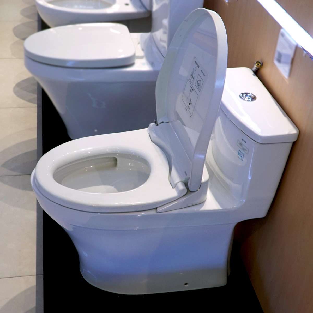 Bồn cầu TOTO MS885DE2 1 khối nắp rửa cơ TCW07S