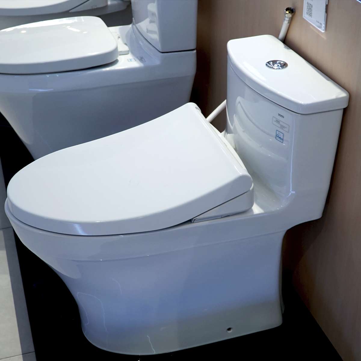 Bồn cầu TOTO MS885DE4 1 khối nắp rửa cơ TCW1211A