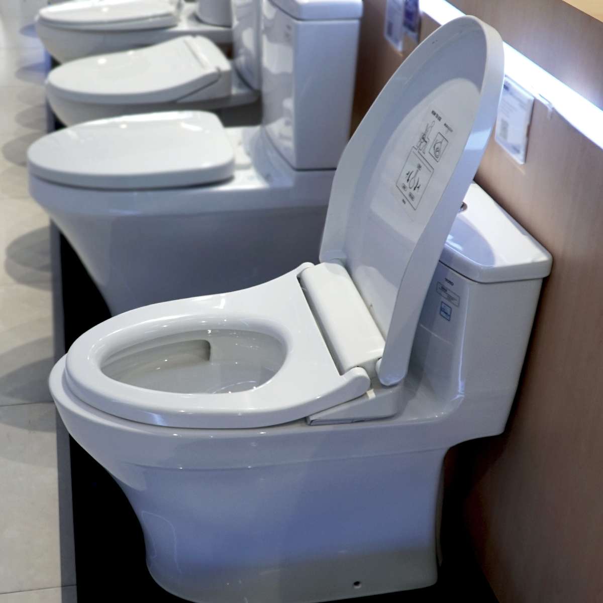 Bồn cầu TOTO MS885DE4 1 khối nắp rửa cơ TCW1211A