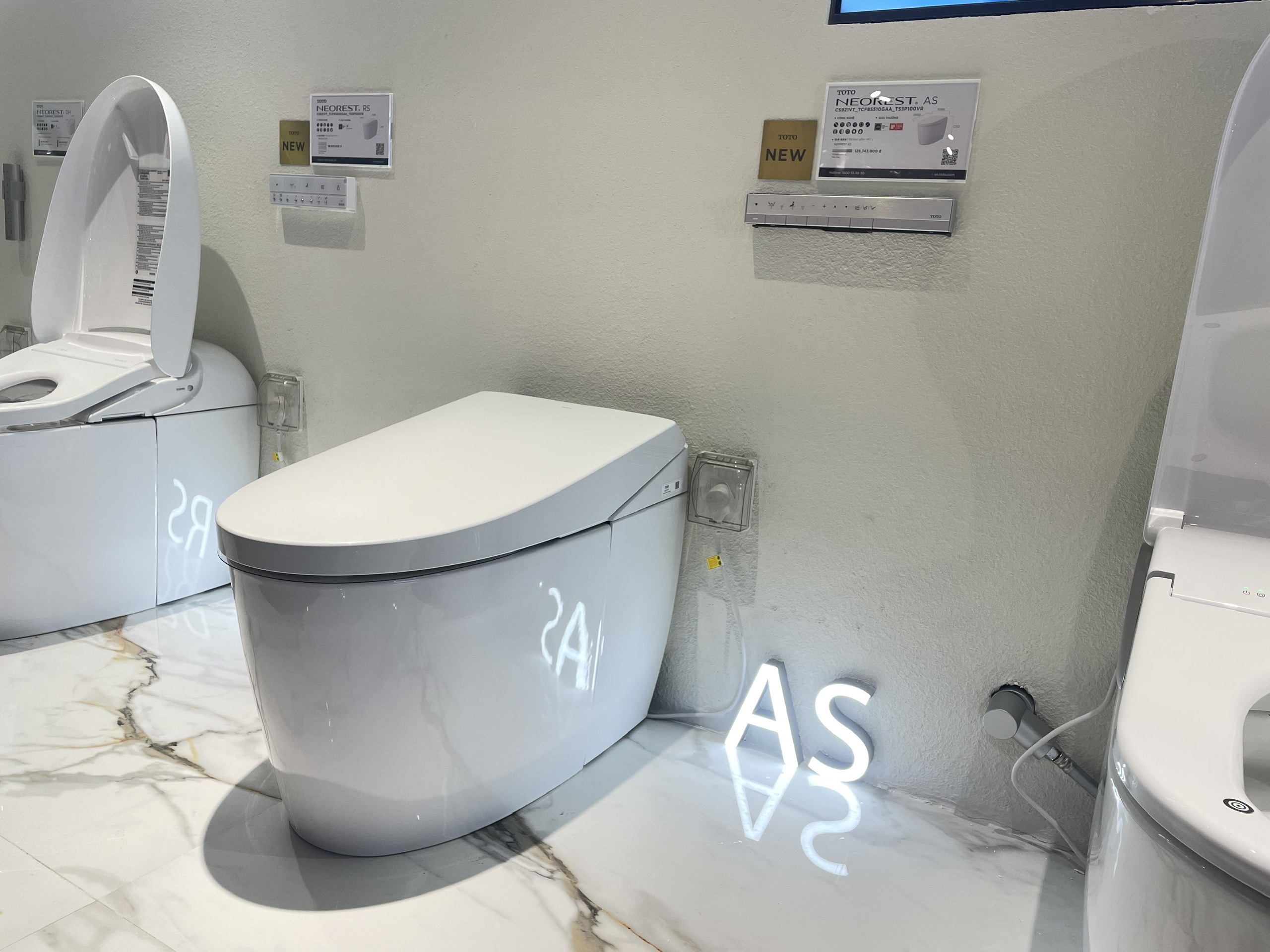 Bồn cầu thông minh Neorest AS TOTO CS921VT TCF85510GAA T53P100VR