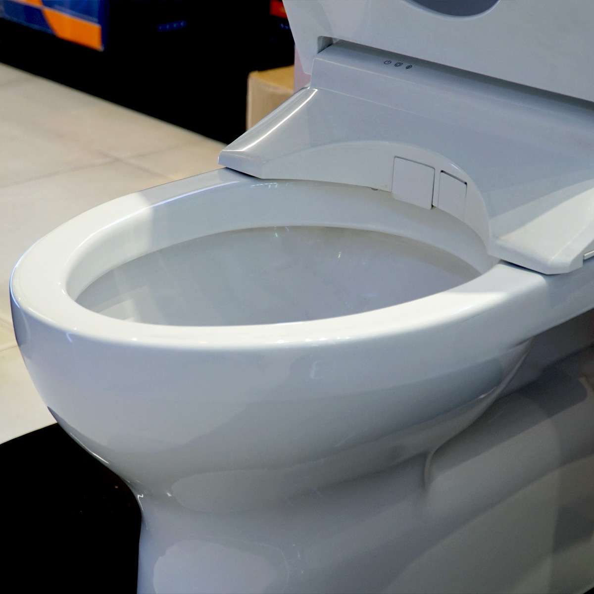 Bồn cầu TOTO CS302DW11 2 khối nắp điện tử Washlet S7 TCF4911Z