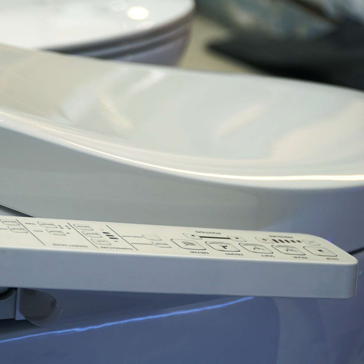 Bồn cầu TOTO CS769DRW16 2 khối nắp điện tử Washlet C2 TCF23410AAA