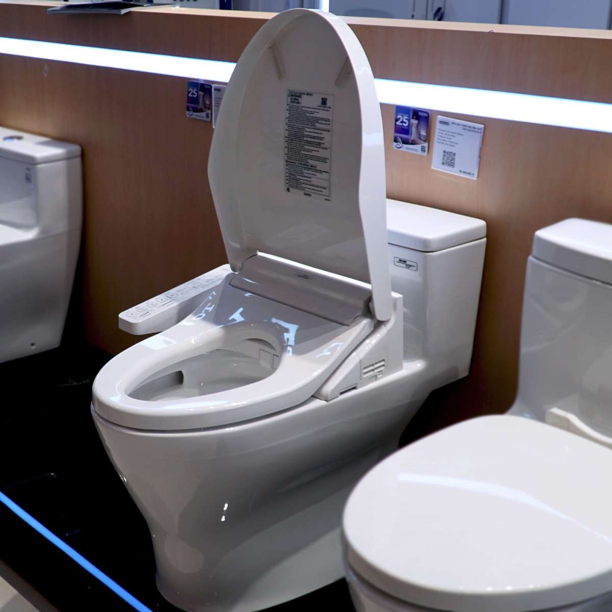 Bồn cầu TOTO MS188VKW16 T53P100VR 1 khối nắp điện tử Washlet C2 TCF23410AAA