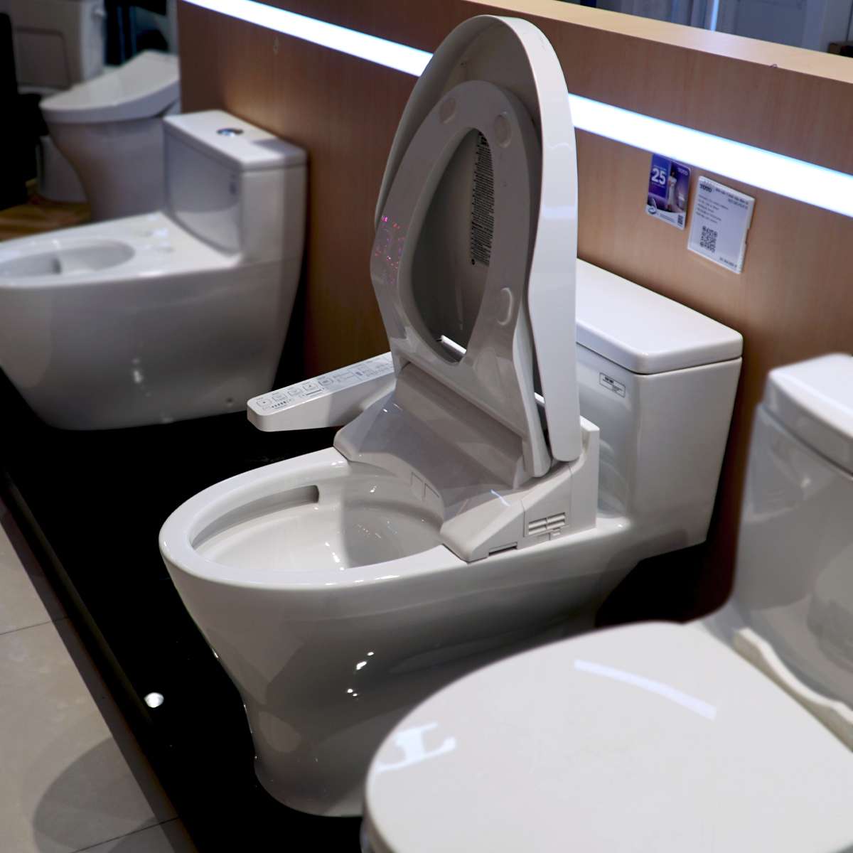 Bồn cầu TOTO MS188VKW16 T53P100VR 1 khối nắp điện tử Washlet C2 TCF23410AAA