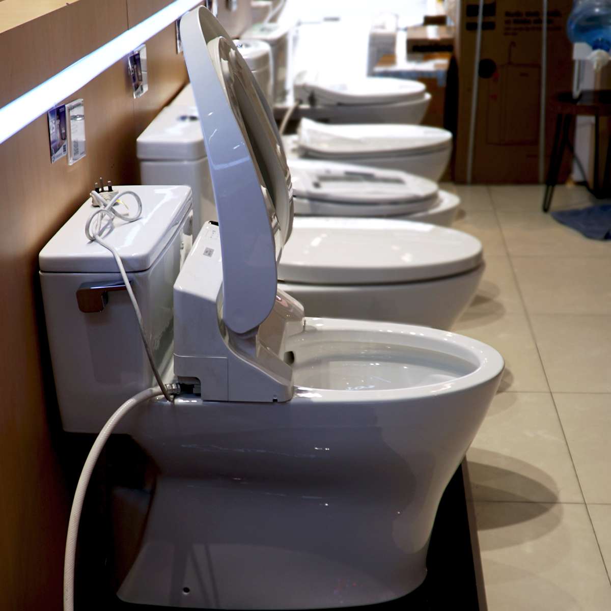 Bồn Cầu 1 Khối Nắp Điện Tử TOTO MS188VKW6/T53P100VR