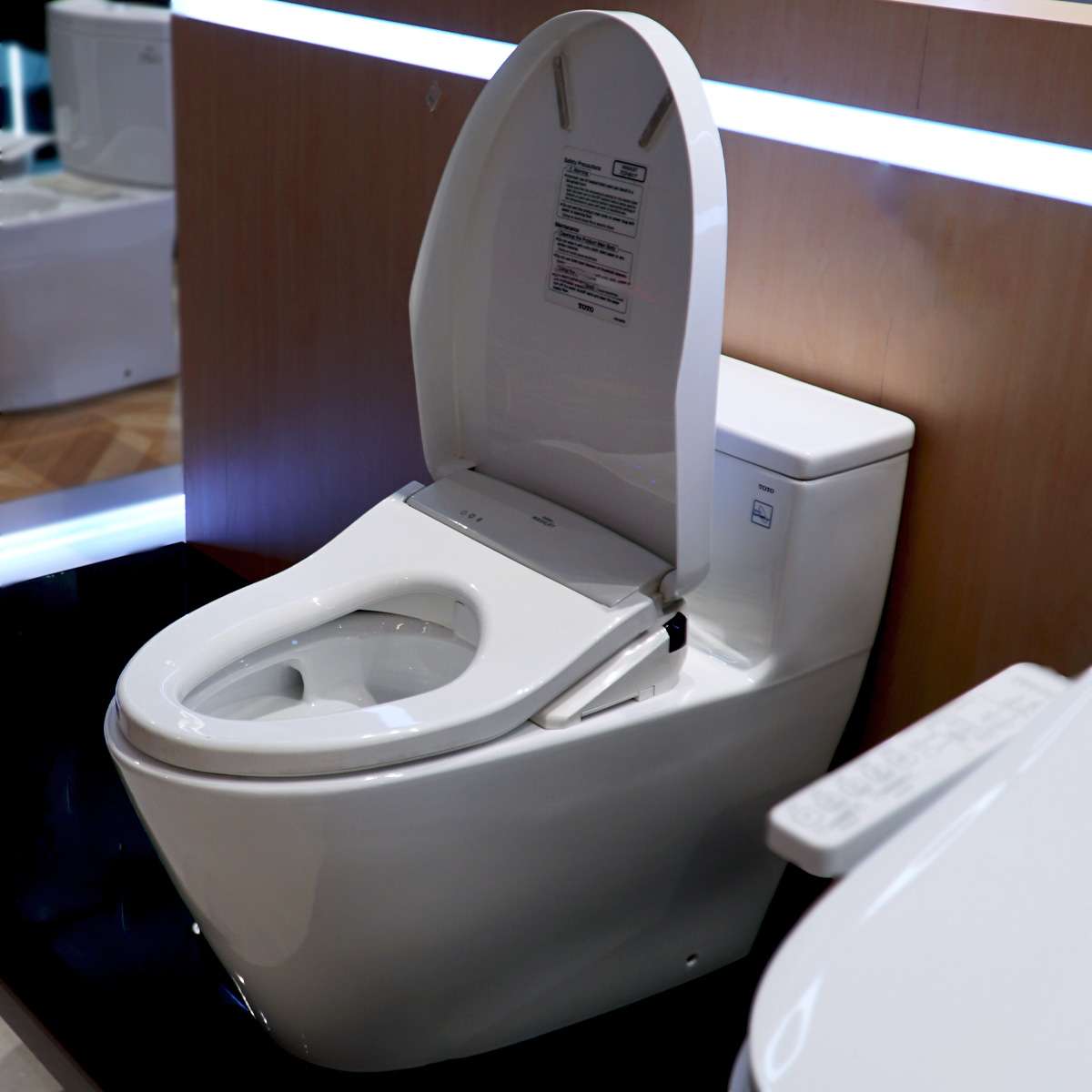 Bồn cầu TOTO MS625DW11 1 khối nắp điện tử Washlet S7 TCF4911Z