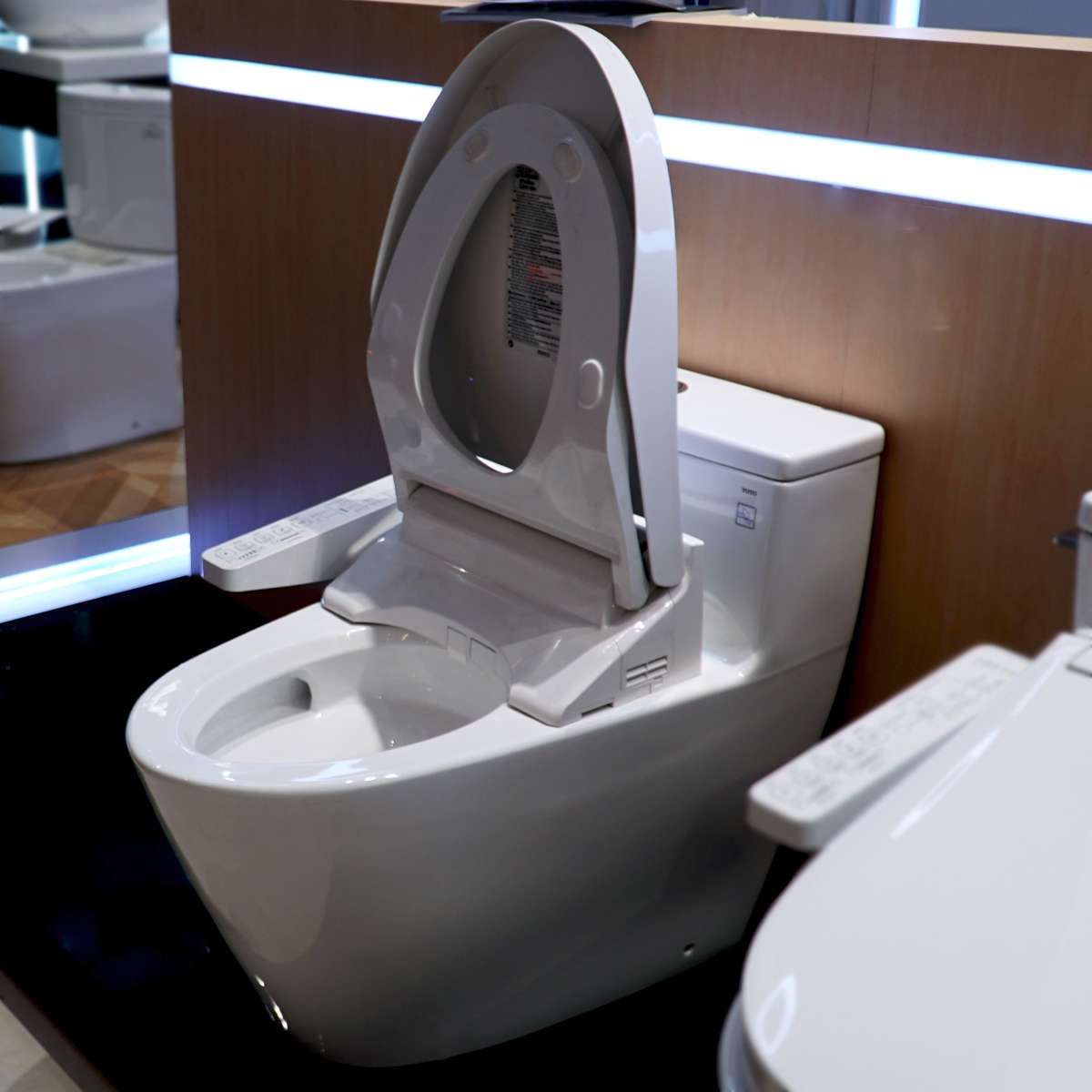 Bồn cầu TOTO MS625DW16 1 khối nắp điện tử Washlet C2 TCF23410AAA