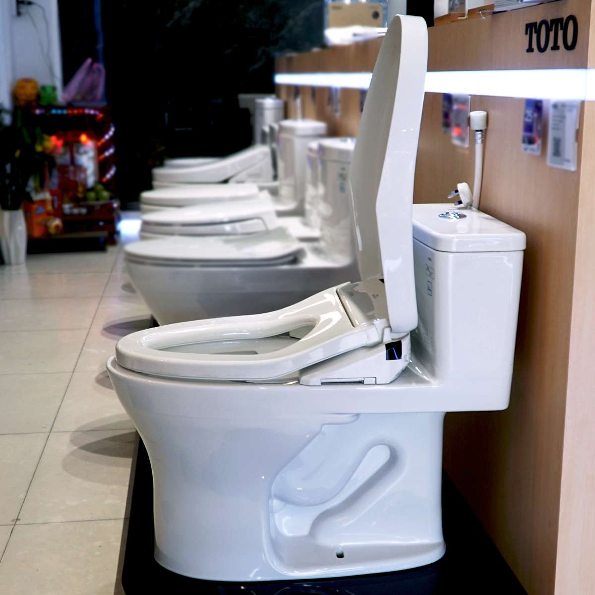 Bồn cầu TOTO MS855DW11 1 khối nắp điện tử Washlet S7 TCF4911Z