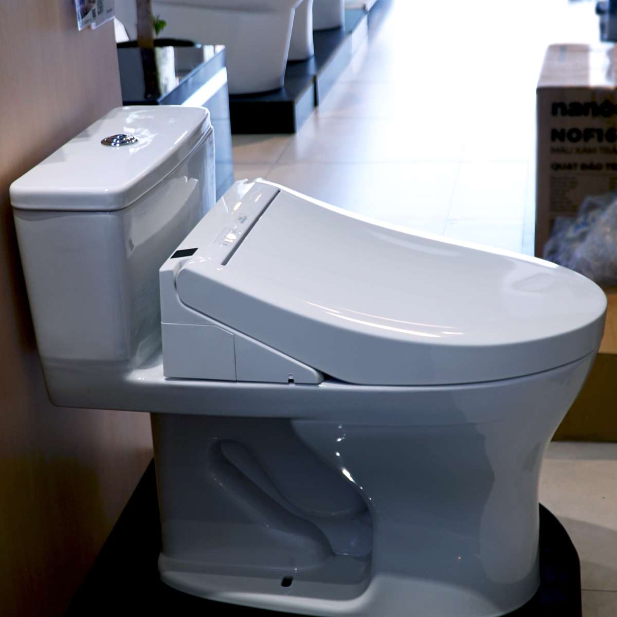 Bồn cầu TOTO MS855DW14 1 khối nắp điện tử Washlet C5 TCF24410AAA