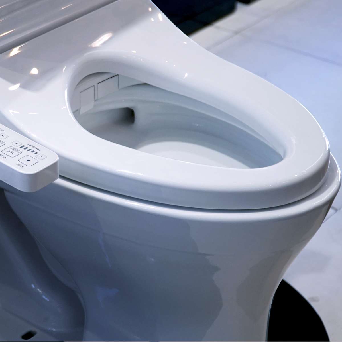 Bồn cầu TOTO MS855DW16 1 khối nắp điện tử Washlet C2 TCF23410AAA