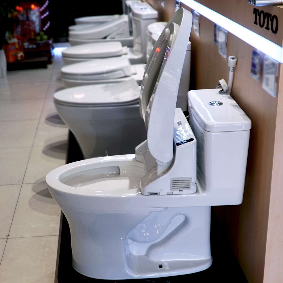 Bồn cầu TOTO nắp rửa điện tử MS855DW6