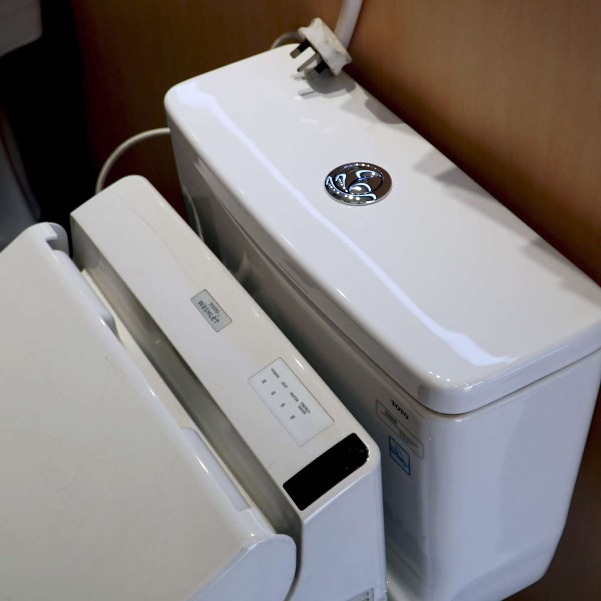 Bồn cầu TOTO nắp rửa điện tử MS855DW6