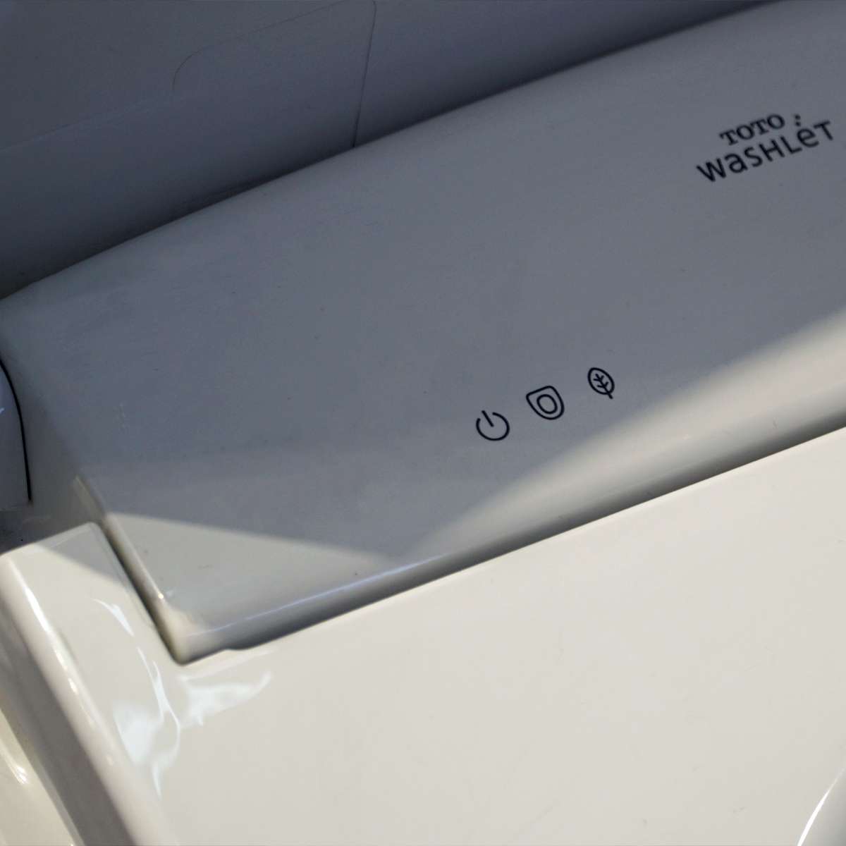 Bồn cầu TOTO MS885DW11 1 khối nắp điện tử Washlet S7 TCF4911Z