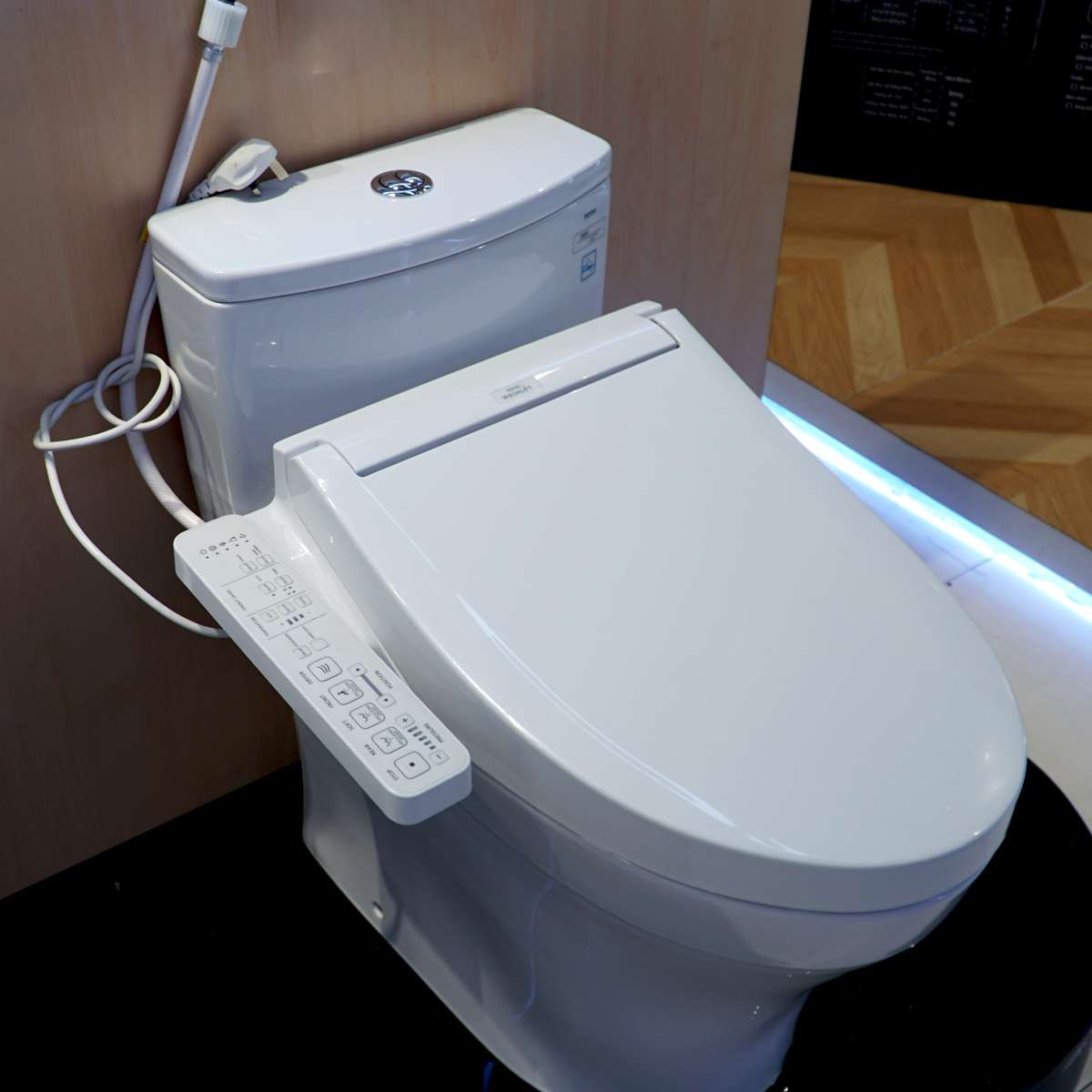 Bồn cầu TOTO MS885DW16 1 khối nắp điện tử Washlet C2 TCF23410AAA