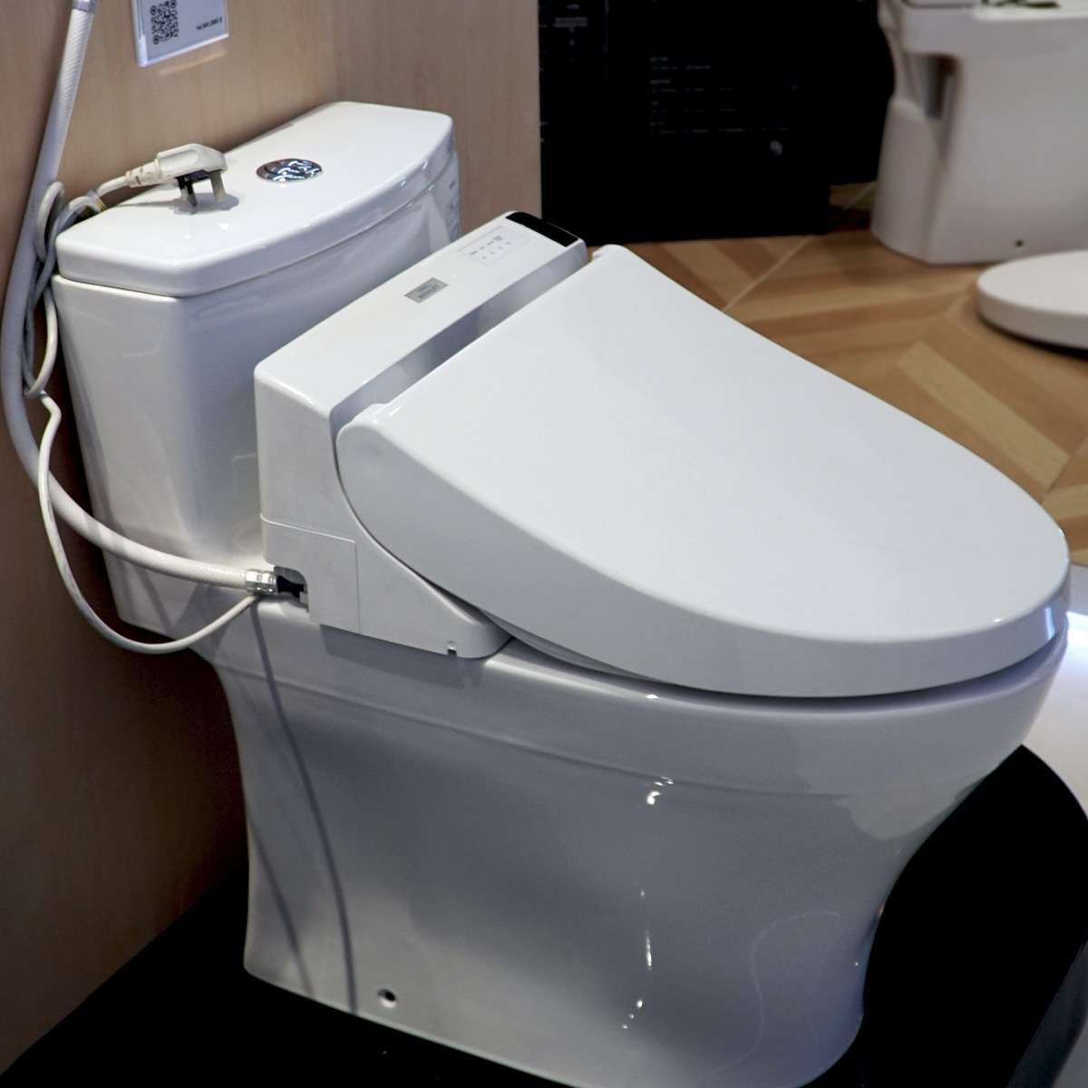 Bồn cầu TOTO nắp rửa điện tử MS885DW6