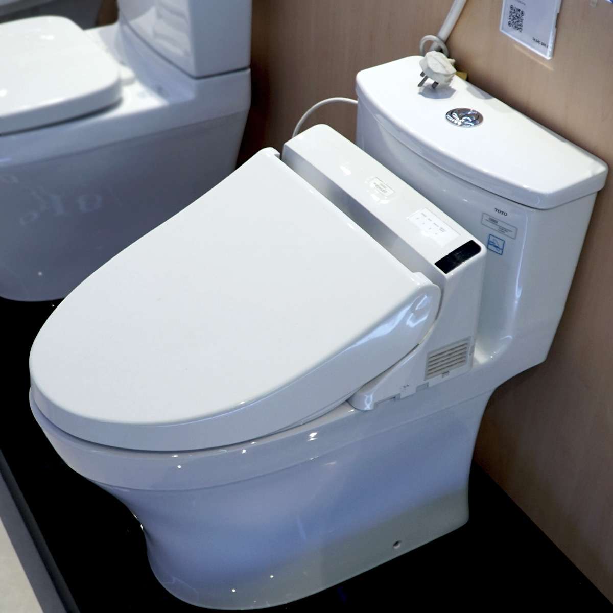 Bồn cầu TOTO nắp rửa điện tử MS885DW6