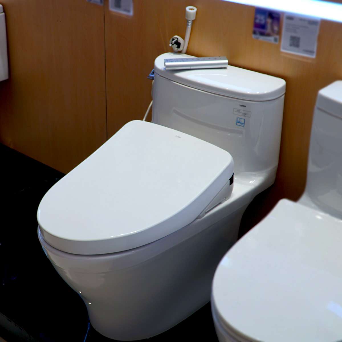 Bồn cầu TOTO MS887RW11 1 khối nắp điện tử Washlet S7 TCF4911Z