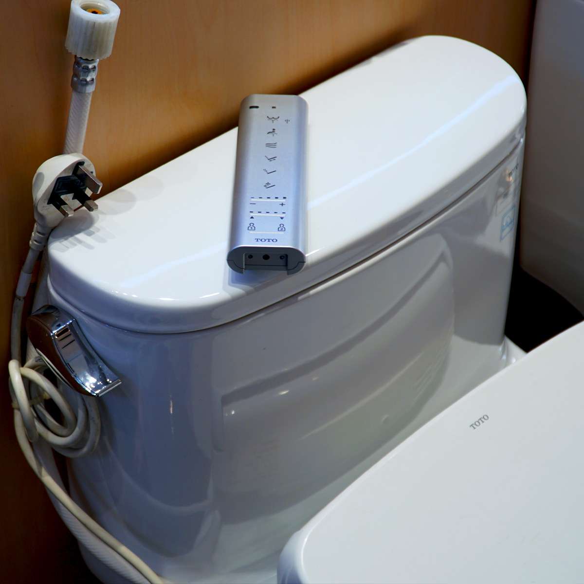 Bồn cầu TOTO MS887RW11 1 khối nắp điện tử Washlet S7 TCF4911Z