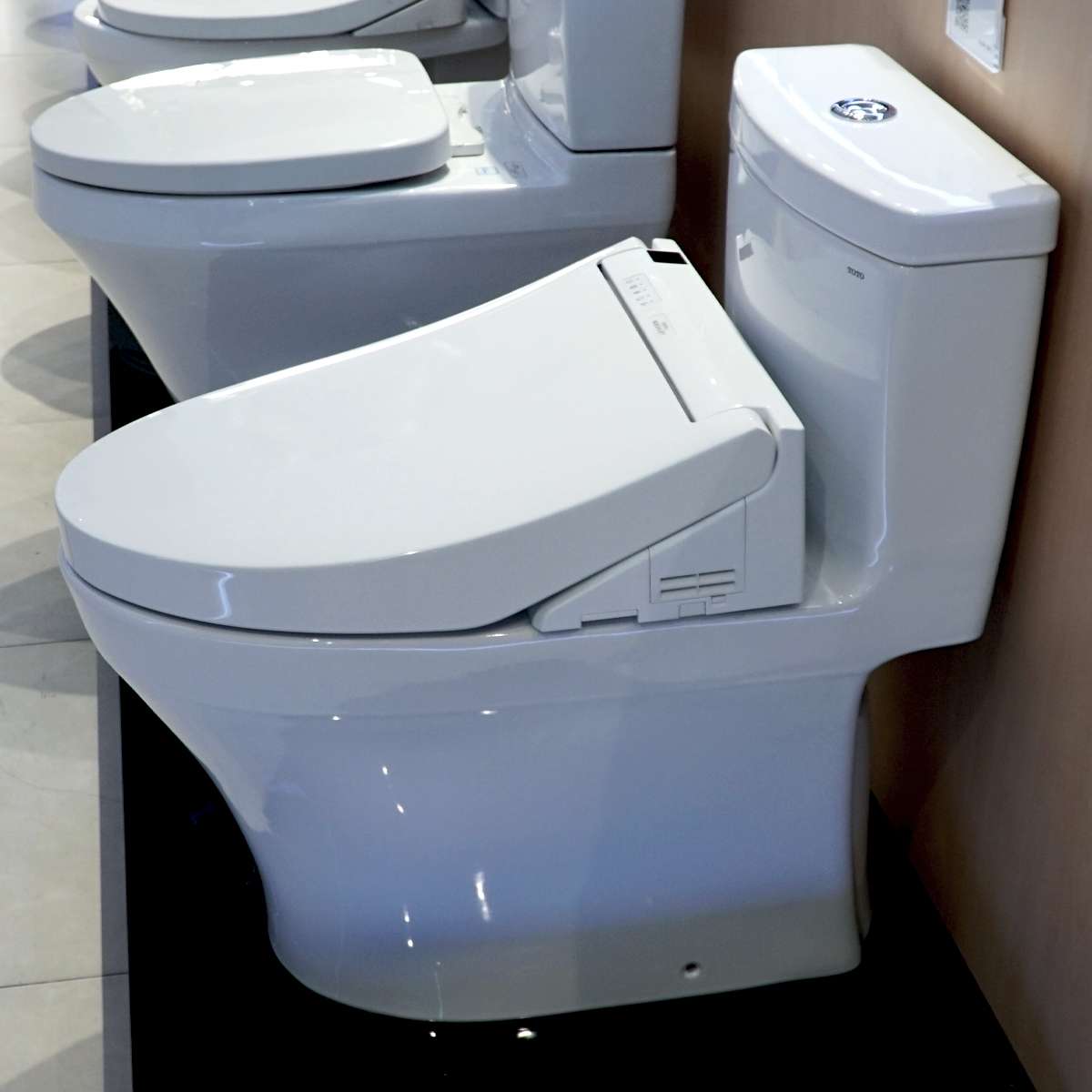 Bồn cầu TOTO MS889DRW14 1 khối nắp điện tử Washlet C5 TCF24410AAA