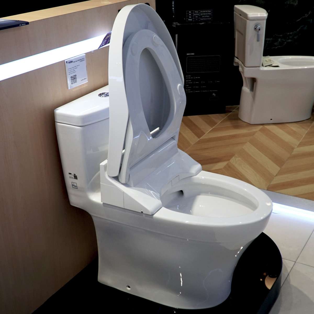 Bồn cầu TOTO MS889DRW14 1 khối nắp điện tử Washlet C5 TCF24410AAA