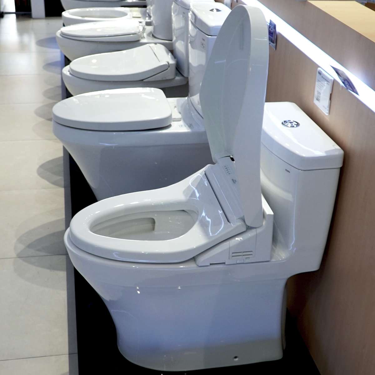 Bồn cầu TOTO MS889DRW14 1 khối nắp điện tử Washlet C5 TCF24410AAA