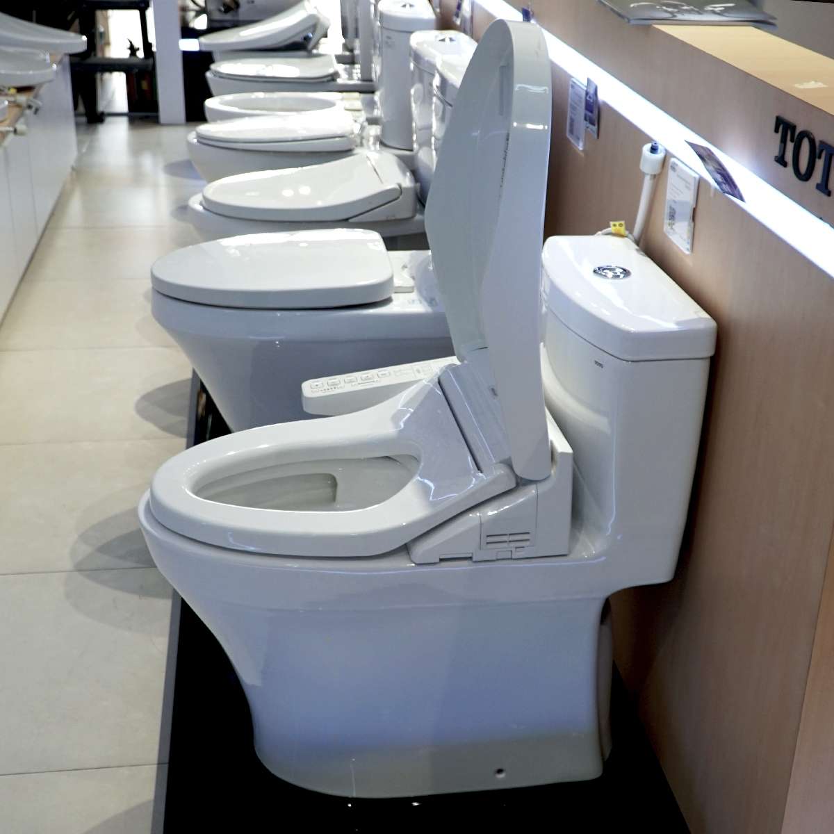 Bồn cầu TOTO MS889DRW16 1 khối nắp điện tử Washlet C2 TCF23410AAA