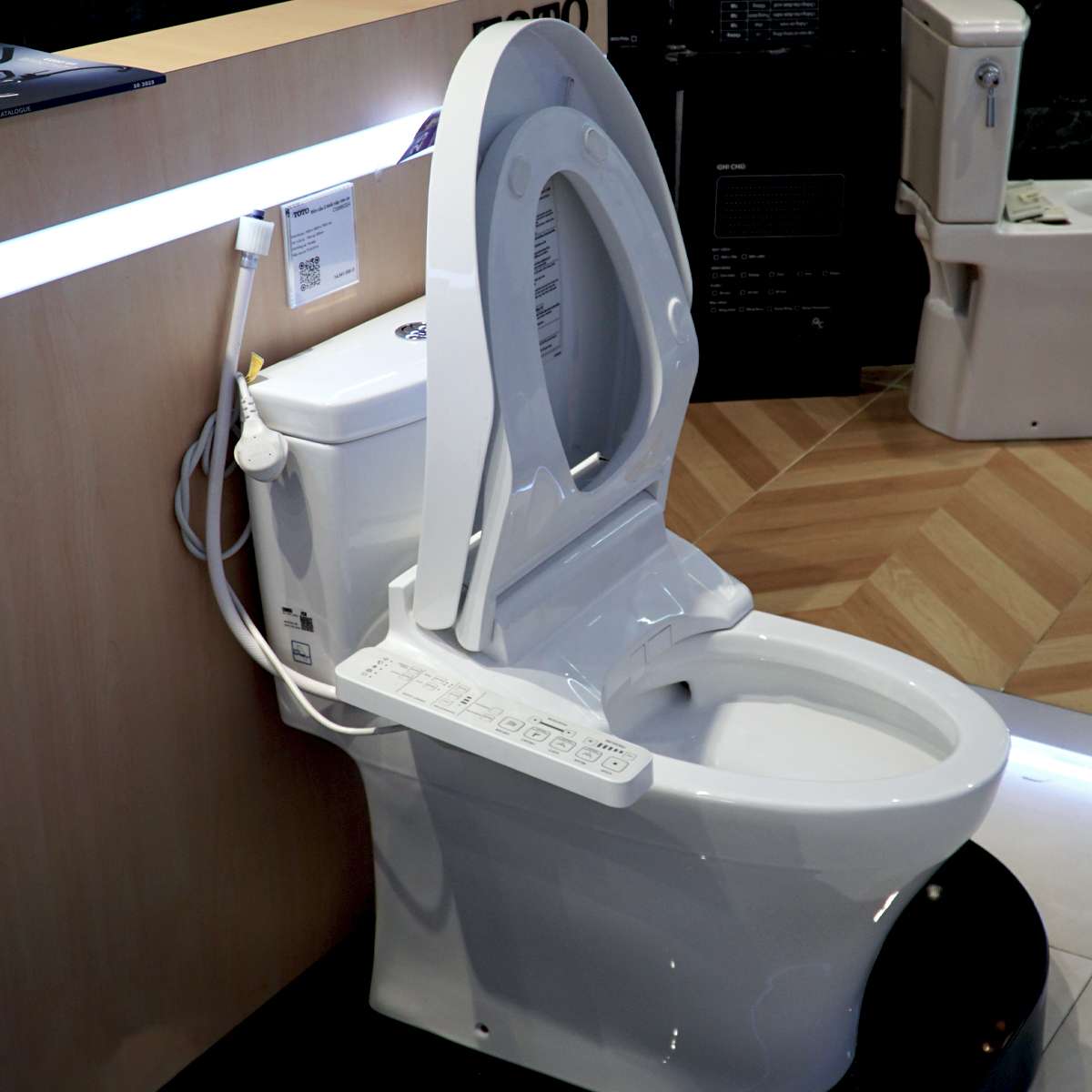 Bồn cầu TOTO MS889DRW16 1 khối nắp điện tử Washlet C2 TCF23410AAA