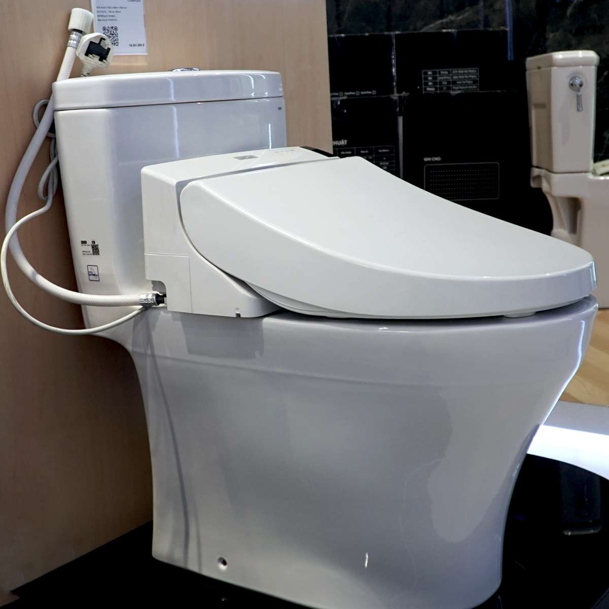 Bồn cầu nắp rửa điện tử TOTO 1 khối MS889DRW6