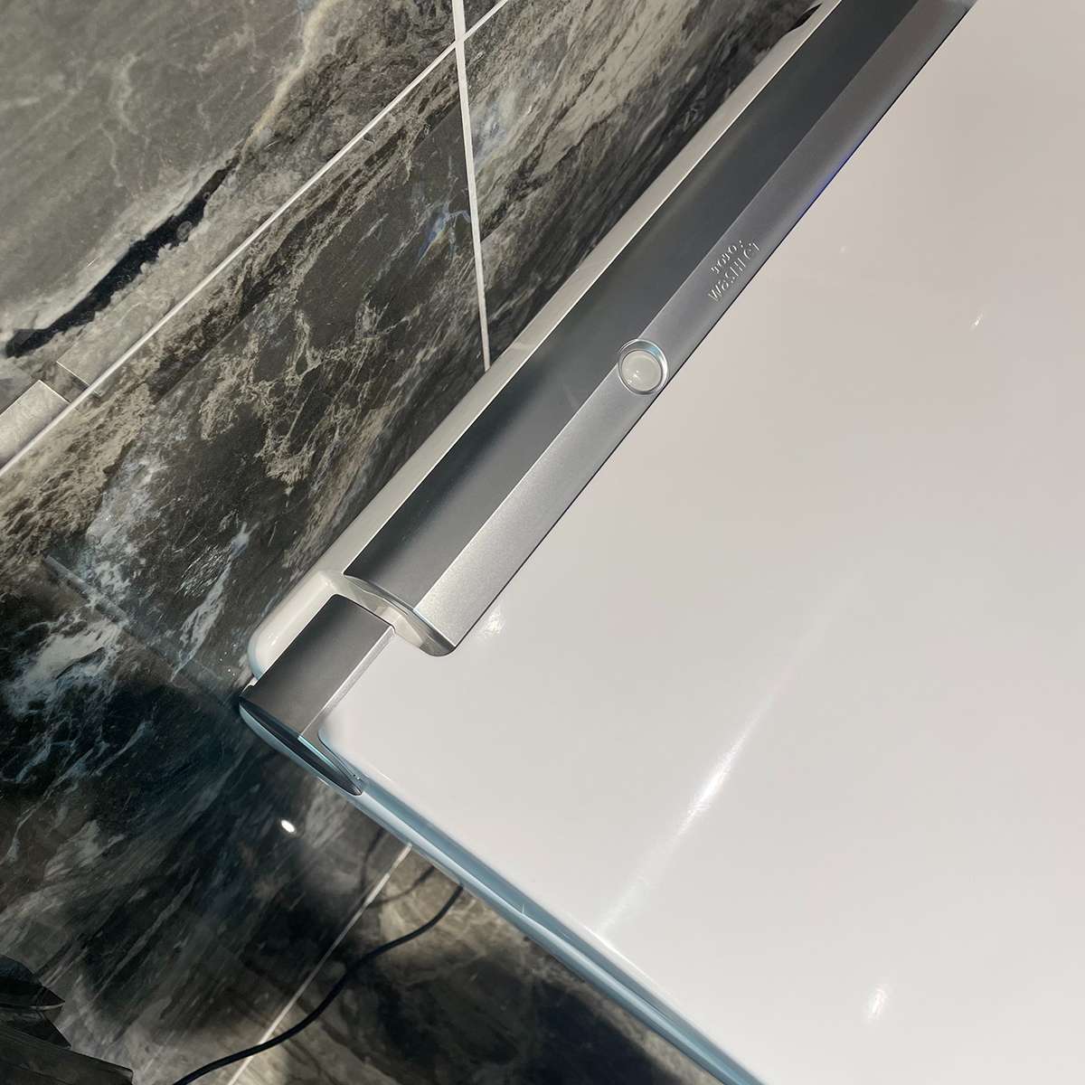 Bồn cầu treo tường điện tử RW (giấu dây) TOTO CW542HME5U TCF801CZ WH172AT MB175M