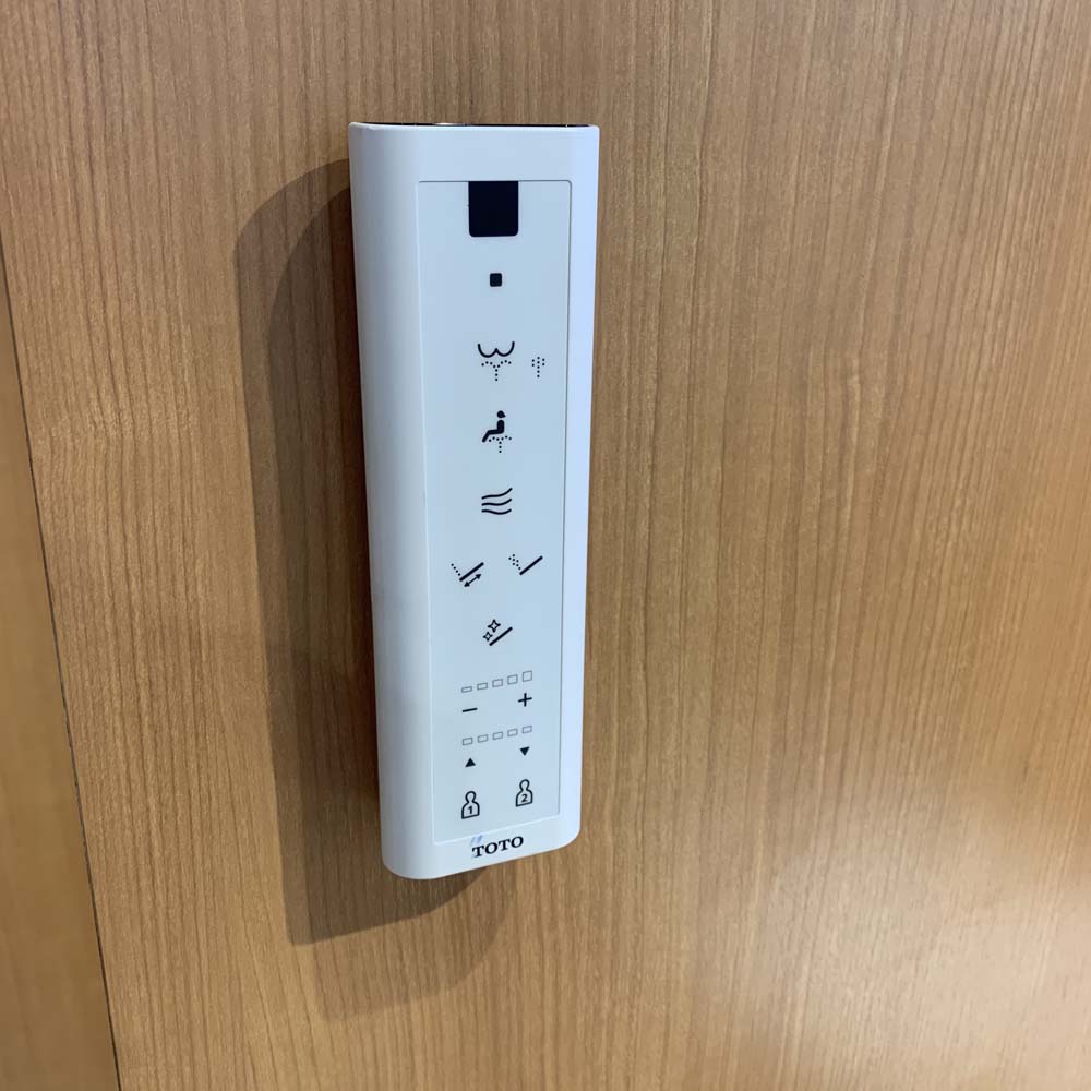 Bồn cầu treo tường điện tử (giấu dây) C5 TOTO CW812REA TCF24460AAA WH172AT TCA465 MB176GH