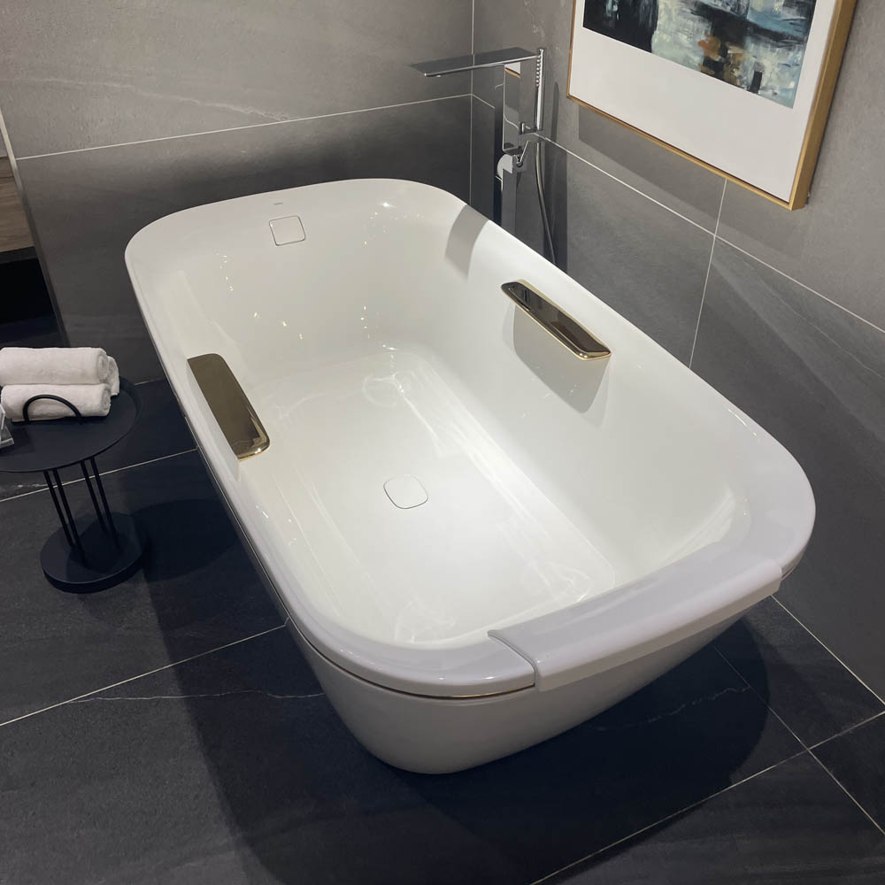 Bồn tắm đặt sàn TOTO PJY1886HPWMGE#GW GALALATO 1m8 tay vịn