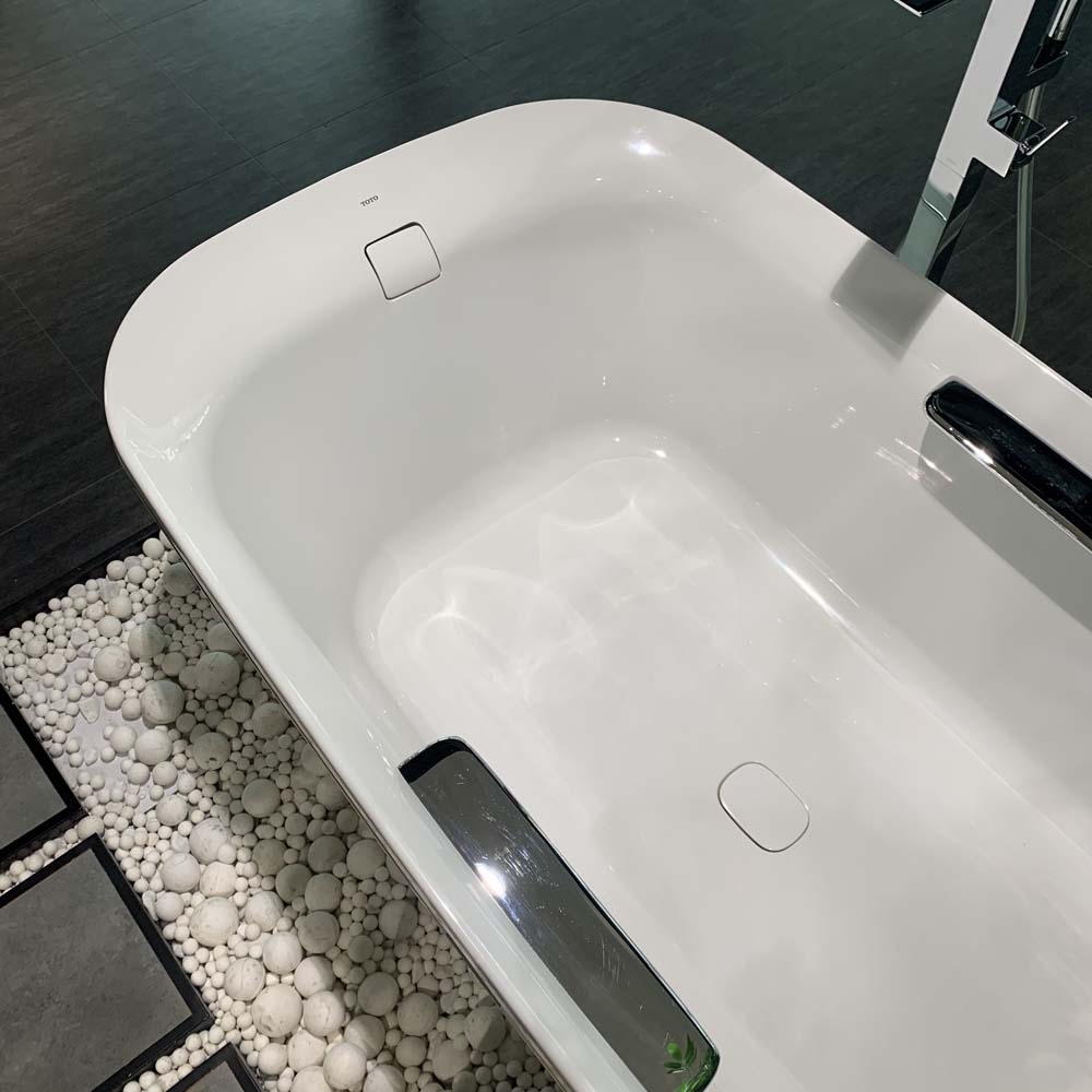 Bồn tắm đặt sàn TOTO PJY1886HPWMNE#GW GALALATO 1m8 tay vịn