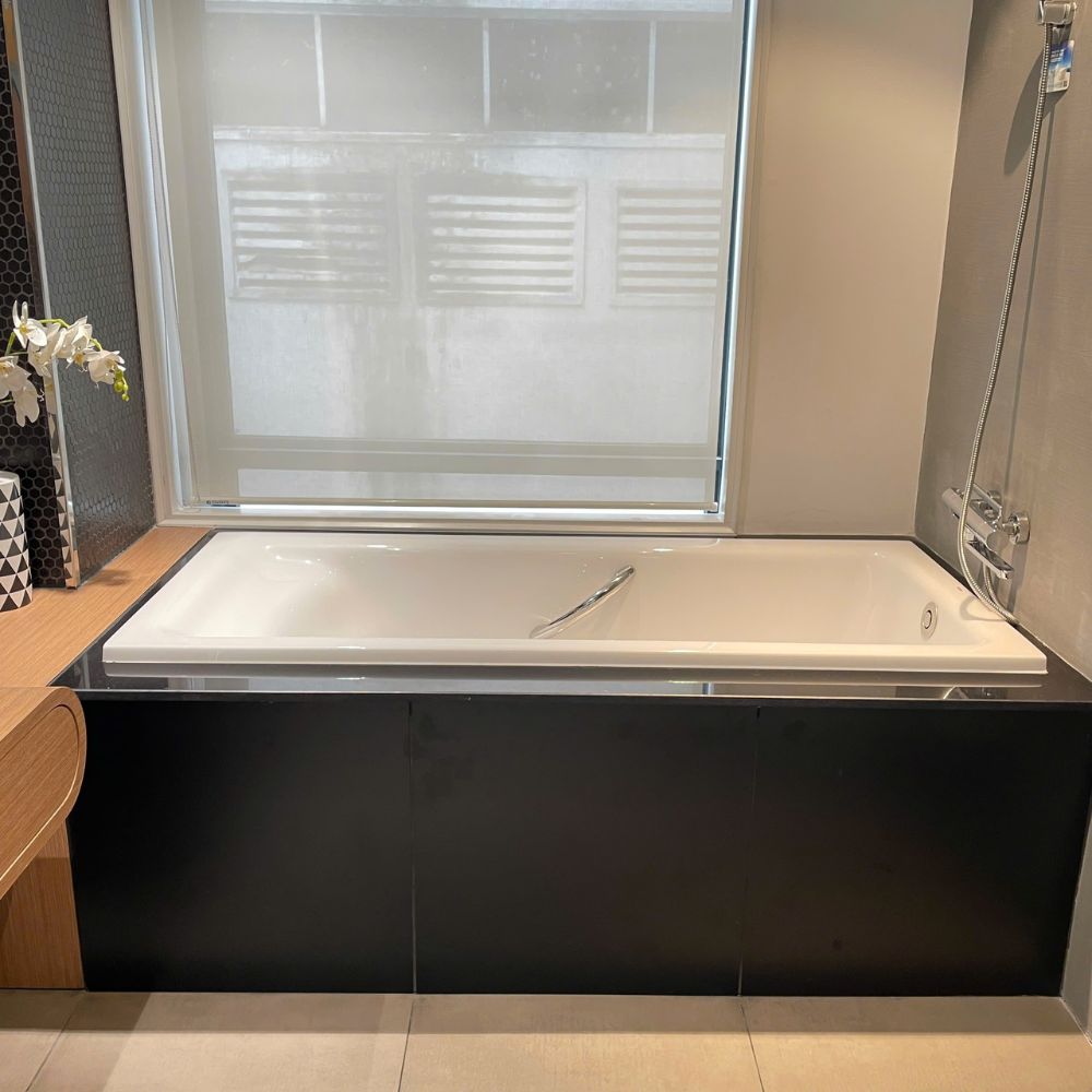 Bồn tắm TOTO PPY1780HPE#P ngọc trai 1m7 tay vịn