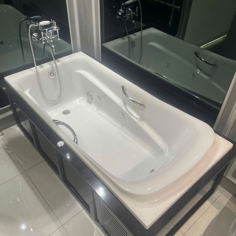 Bồn tắm TOTO PPYK1760ZRHPNE#P ngọc trai 1m7 tay vịn