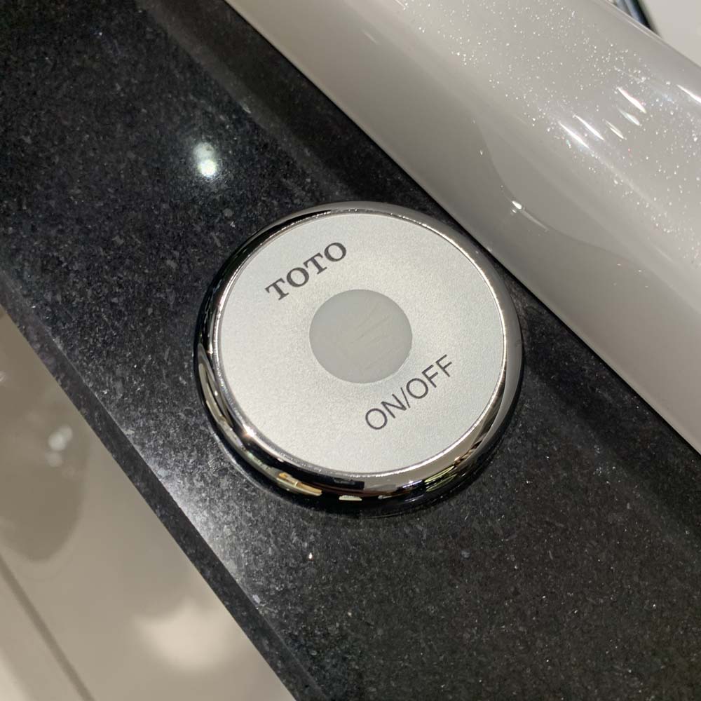 Bồn tắm massage TOTO PPYK1760ZRHPNE#P TVBF412 DB505R-2B ngọc trai 1m7 tay vịn gồm bộ xả thải