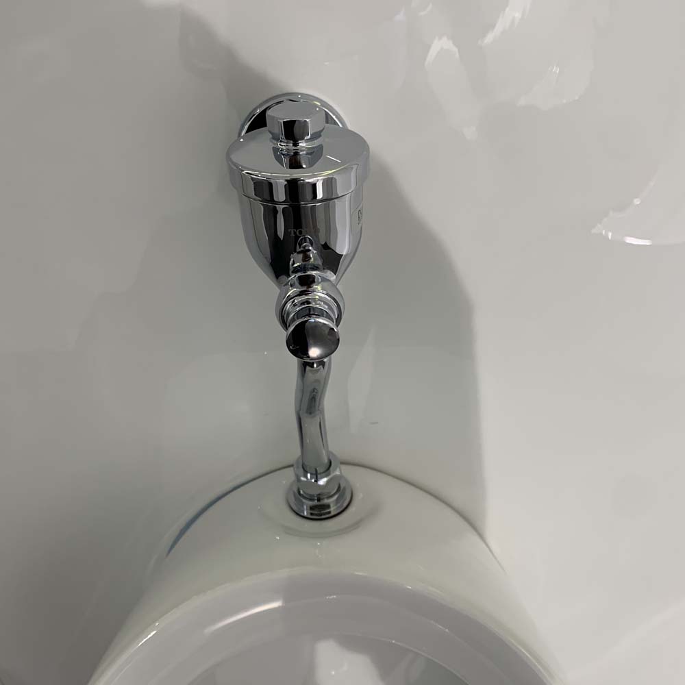 Bồn tiểu nam TOTO U104W/F DU601SRR treo tường kèm van xả nhấn