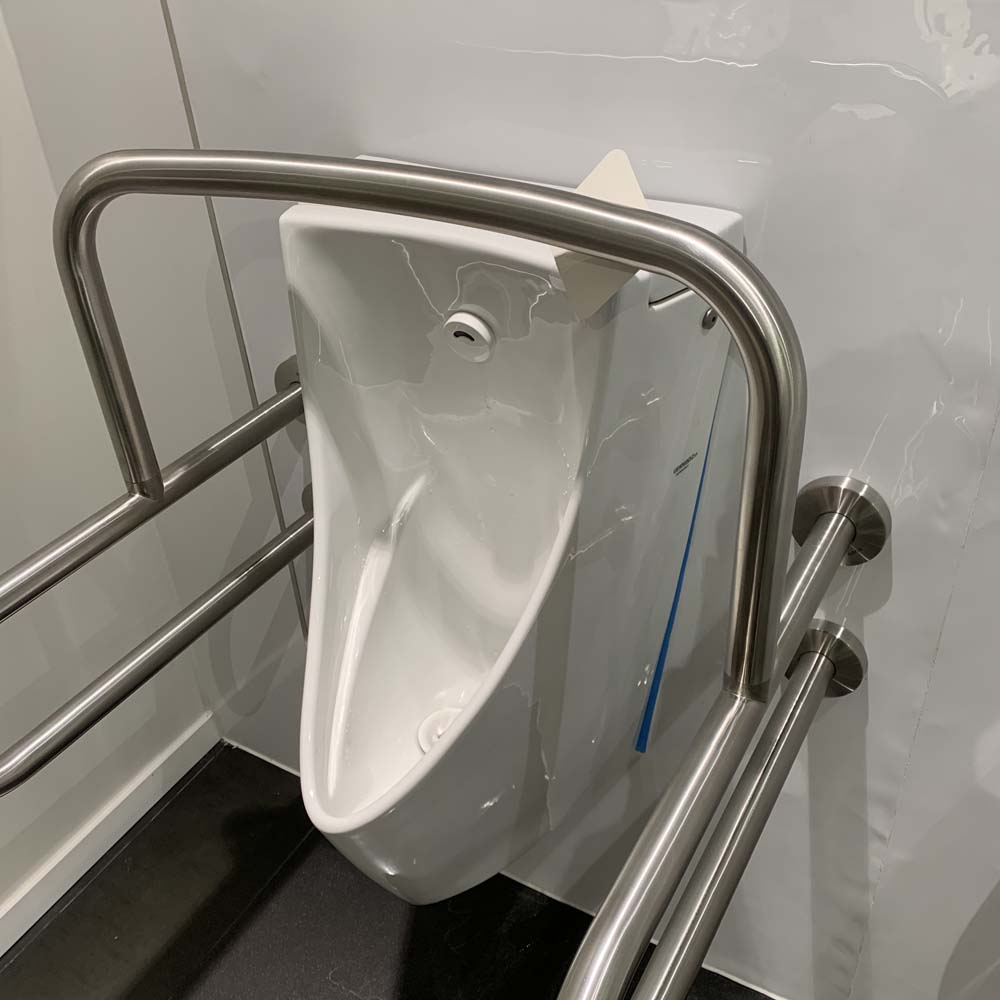 Bồn tiểu nam TOTO USWN902ASV treo tường