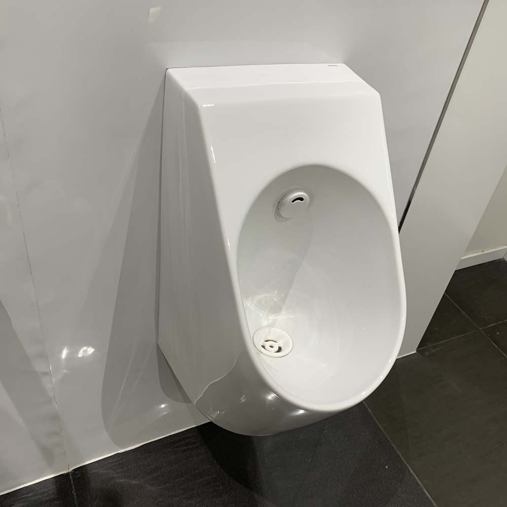 Bồn tiểu nam TOTO USWN925AEV treo tường